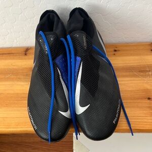 Nike Phantom Vision Soccer Cleats